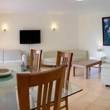 Estrela Da Luz 1 Bedroom Pool And Sea Views